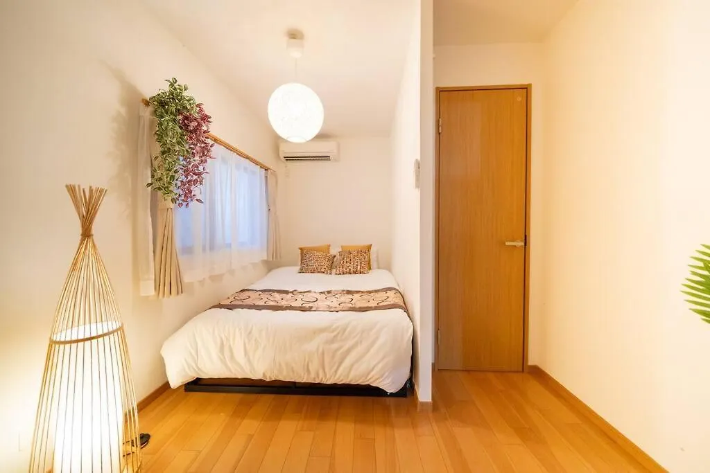 Apartment Seibu Shinjuku Station 2 Min Walk Shin-Okubo Station 6 Min Walk,11 House In Tokyo, 4 People Can Stay Isj35