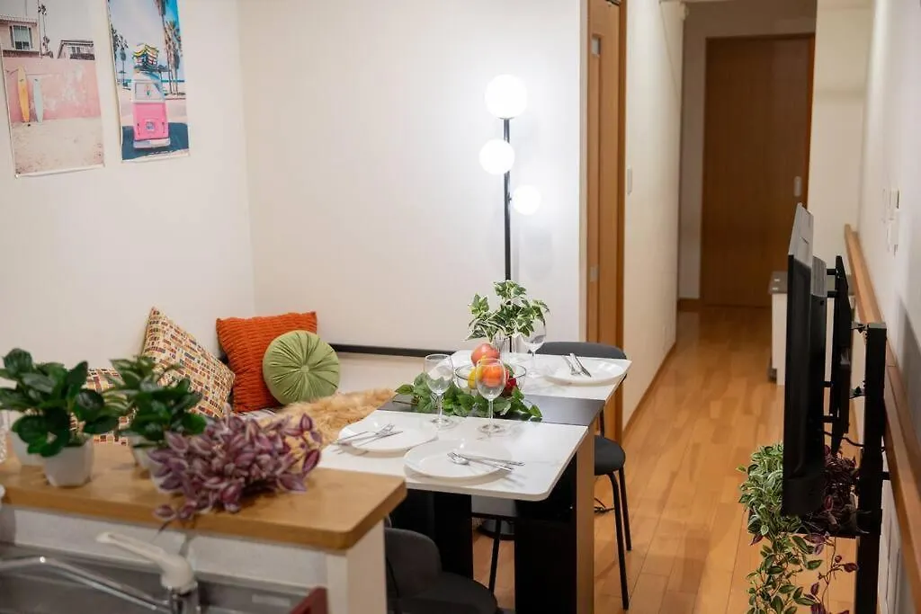 Seibu Shinjuku Station 2 Min Walk Shin-Okubo Station 6 Min Walk,11 House In Tokyo, 4 People Can Stay Isj35 Japan